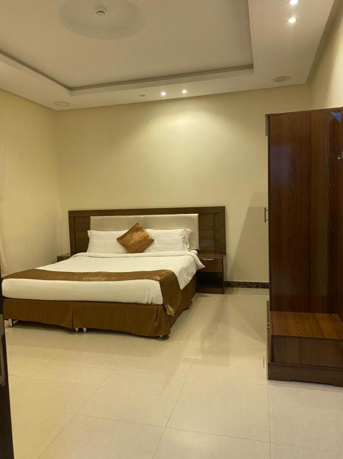روعة النرجس للشقق المفروشة Apartment *